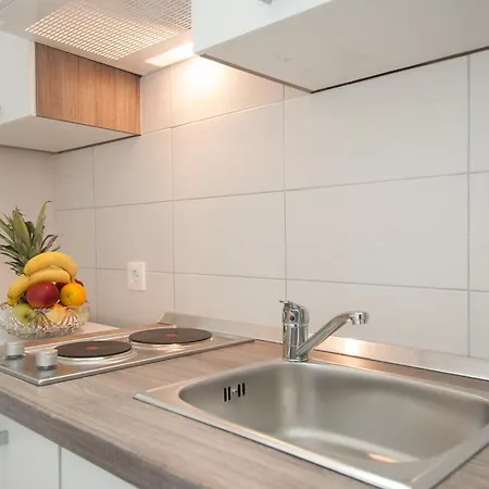Apartment Apartment Tomic